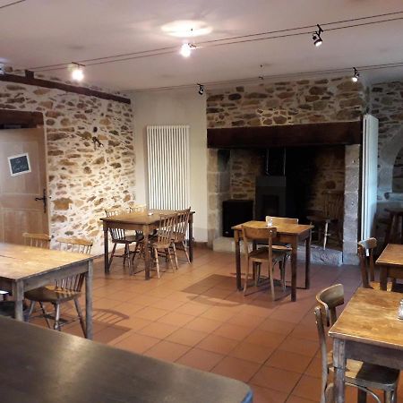 Le Tromp' L'Oeil Bed and Breakfast Vitrac  Buitenkant foto